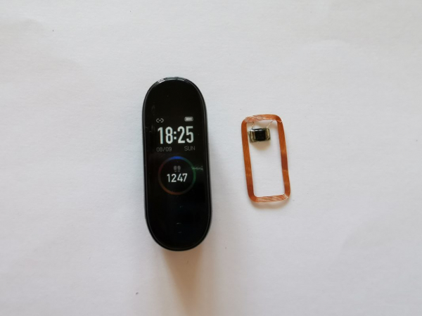 Ключ в браслете, но уже от производителя. Smarterra FitMaster Ton