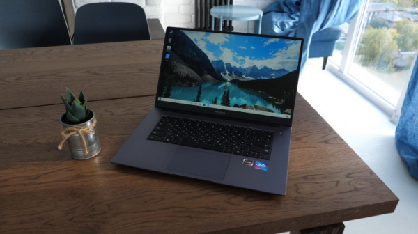 Обзор Honor MagicBook 15: классный ноутбук от Хонор