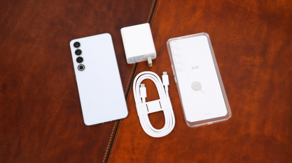 Обзор Meizu 20 Pro: игрофон с нюансами