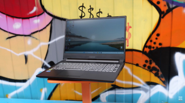 ВИДЕО: обзор Maibenben X556 &ndash; ноутбук для народа!