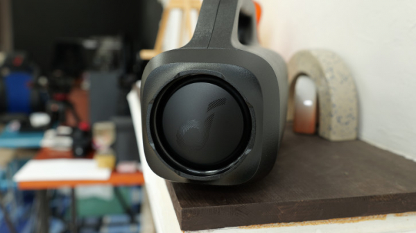 Обзор Soundcore Select Pro: портативная колонка с влагозащитой