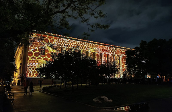 Обзор Motorola Edge 40: просто хорошего смартфона без лишних безделушек