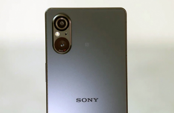 Обзор Sony Xperia 5 V: лучшего компактного смартфона для съёмки если бы не цена