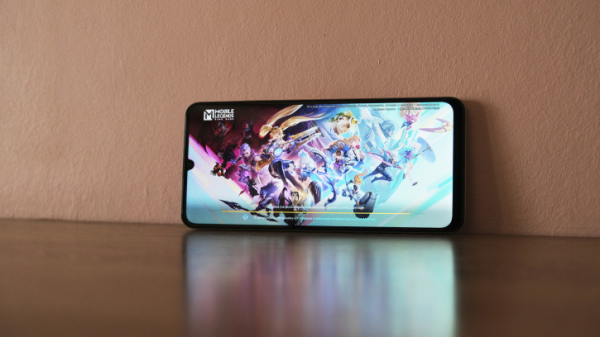 Обзор Realme C53: есть свои тонкости