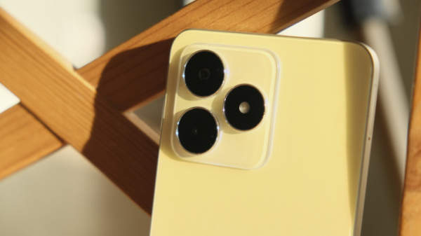 Обзор Realme C53: есть свои тонкости