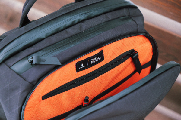 Alpaka Elements Backpack Pro &ndash; Google Pixel в мире рюкзаков