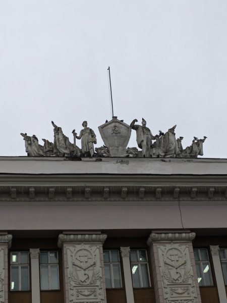 Обзор Xiaomi 14 Pro: титан верхом на драконе!