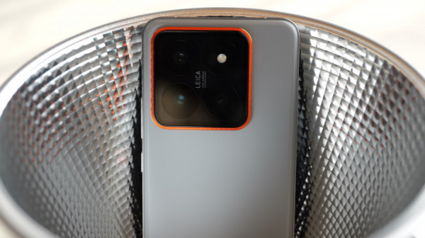 Обзор Xiaomi 14 Pro: титан верхом на драконе!