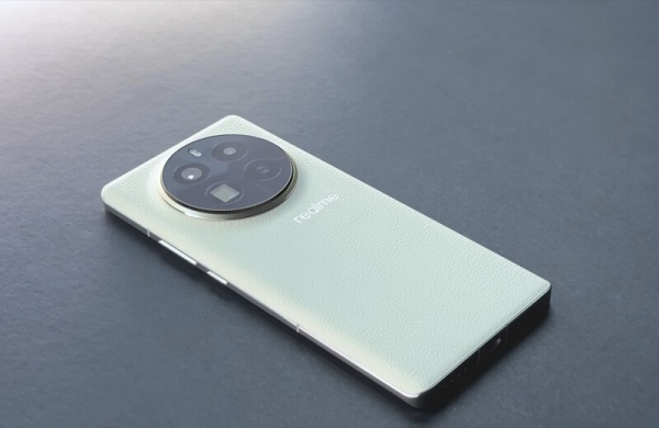 Обзор Realme GT5 Pro: флагманского смартфона с мощным процессором и разумной ценой Обзор Realme GT5 Pro: флагманского смартфона с мощным процессором и разумной ценой