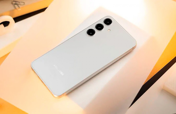 Обзор смартфона Samsung Galaxy S24 Plus: начало ли это революции ИИ в смартфонах? Обзор смартфона Samsung Galaxy S24 Plus: начало ли это революции ИИ в смартфонах?