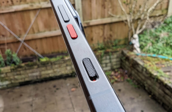 Обзор Nubia Z60 Ultra: флагманского смартфона с огромным экраном без вырезов Обзор Nubia Z60 Ultra: флагманского смартфона с огромным экраном без вырезов