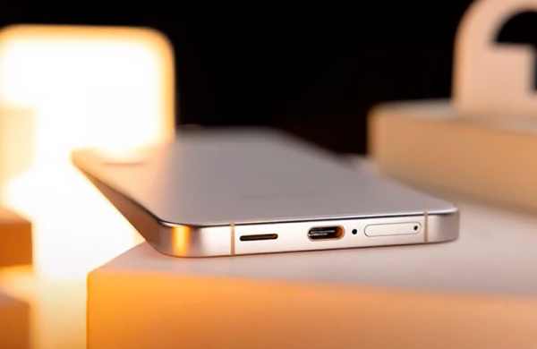 Обзор смартфона Samsung Galaxy S24 Plus: начало ли это революции ИИ в смартфонах? Обзор смартфона Samsung Galaxy S24 Plus: начало ли это революции ИИ в смартфонах?