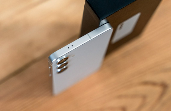 Обзор смартфона Samsung Galaxy S24 Plus: начало ли это революции ИИ в смартфонах? Обзор смартфона Samsung Galaxy S24 Plus: начало ли это революции ИИ в смартфонах?