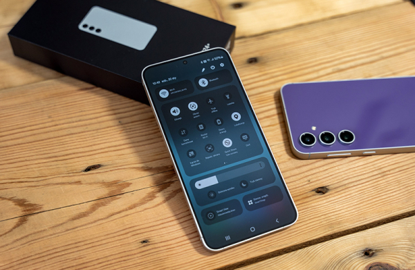 Обзор смартфона Samsung Galaxy S24 Plus: начало ли это революции ИИ в смартфонах? Обзор смартфона Samsung Galaxy S24 Plus: начало ли это революции ИИ в смартфонах?