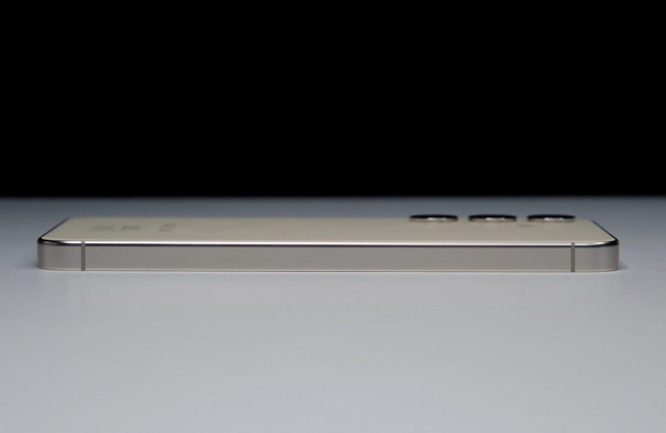 Обзор Samsung Galaxy S24: новый компактный флагманский смартфон на Exynos Обзор Samsung Galaxy S24: новый компактный флагманский смартфон на Exynos