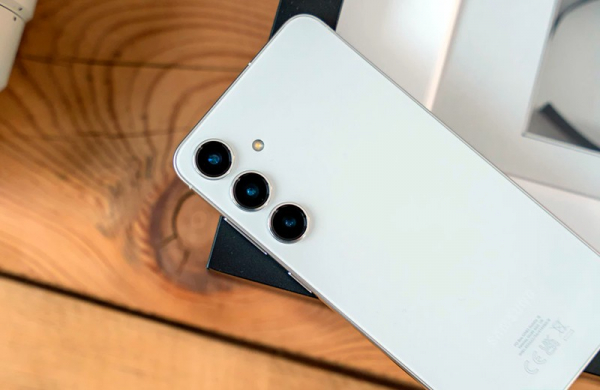 Обзор смартфона Samsung Galaxy S24 Plus: начало ли это революции ИИ в смартфонах? Обзор смартфона Samsung Galaxy S24 Plus: начало ли это революции ИИ в смартфонах?